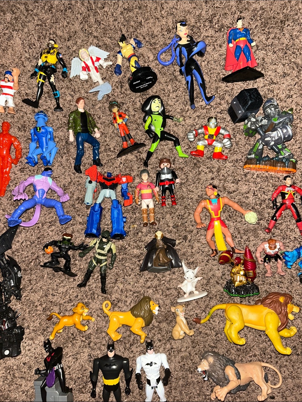 36 Toy Lot Figure Figurines - Picture 3 of 5